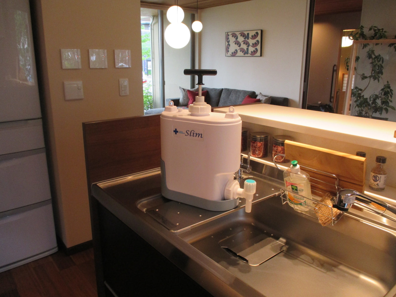 送料無料】スタイリッシュ型 非常用浄水器「コッくん飲めるゾウ スリム